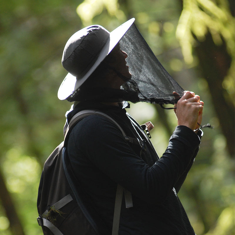 Chapeau en filet anti-moustiques et moucherons